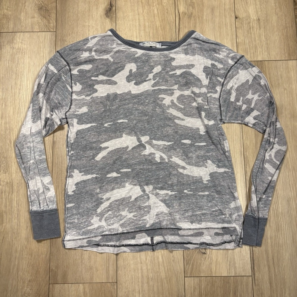 We The Free Shirt Women's Long Sleeve Pullover Top Camo Wash Green Small Burnout